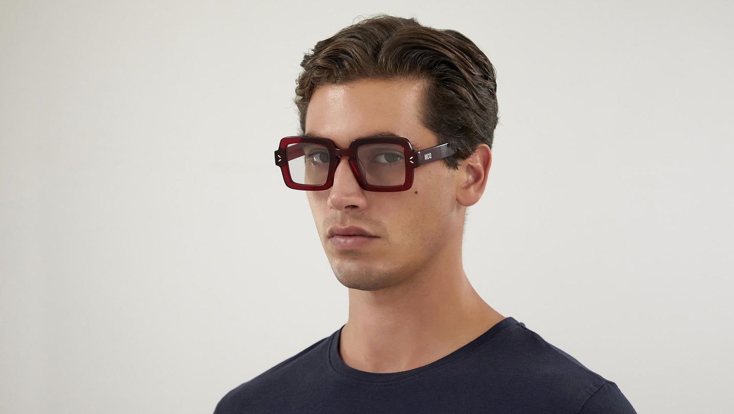 MQ0326S 005 transparent burgundy