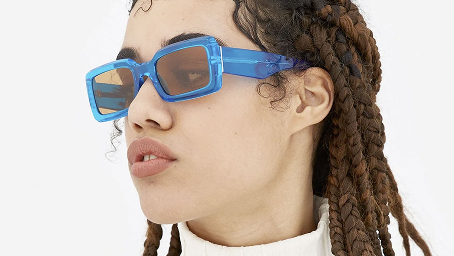 Sacro Hot Blue
