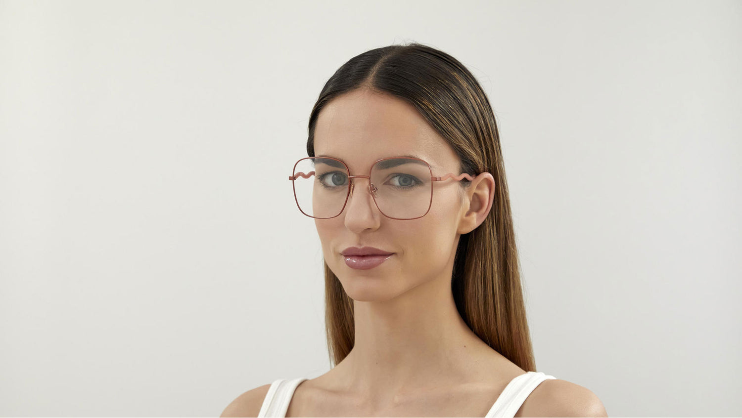 CH0056O 001 shiny brown