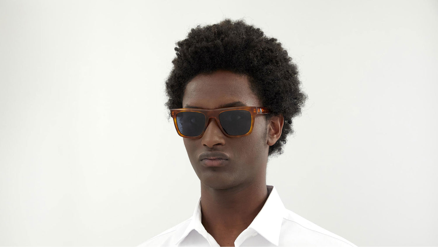 MB0176S 002 red havana