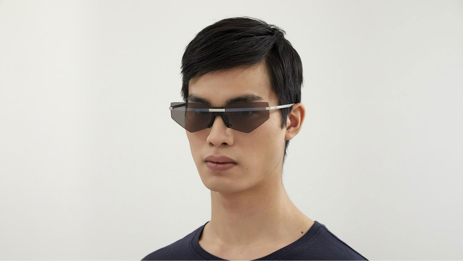 MQ0322S 001 matte silver