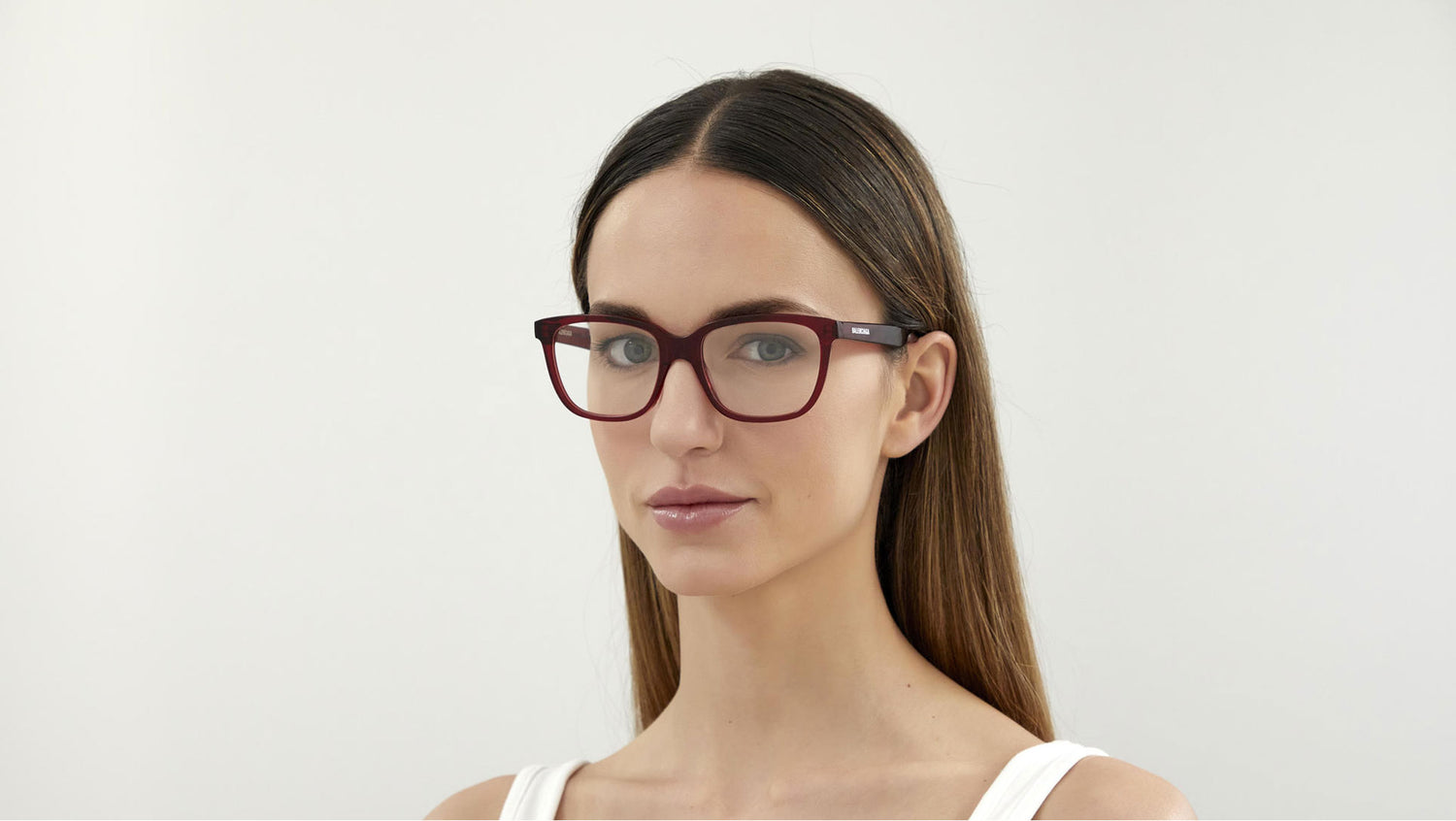 BB0078O 006 transparent red