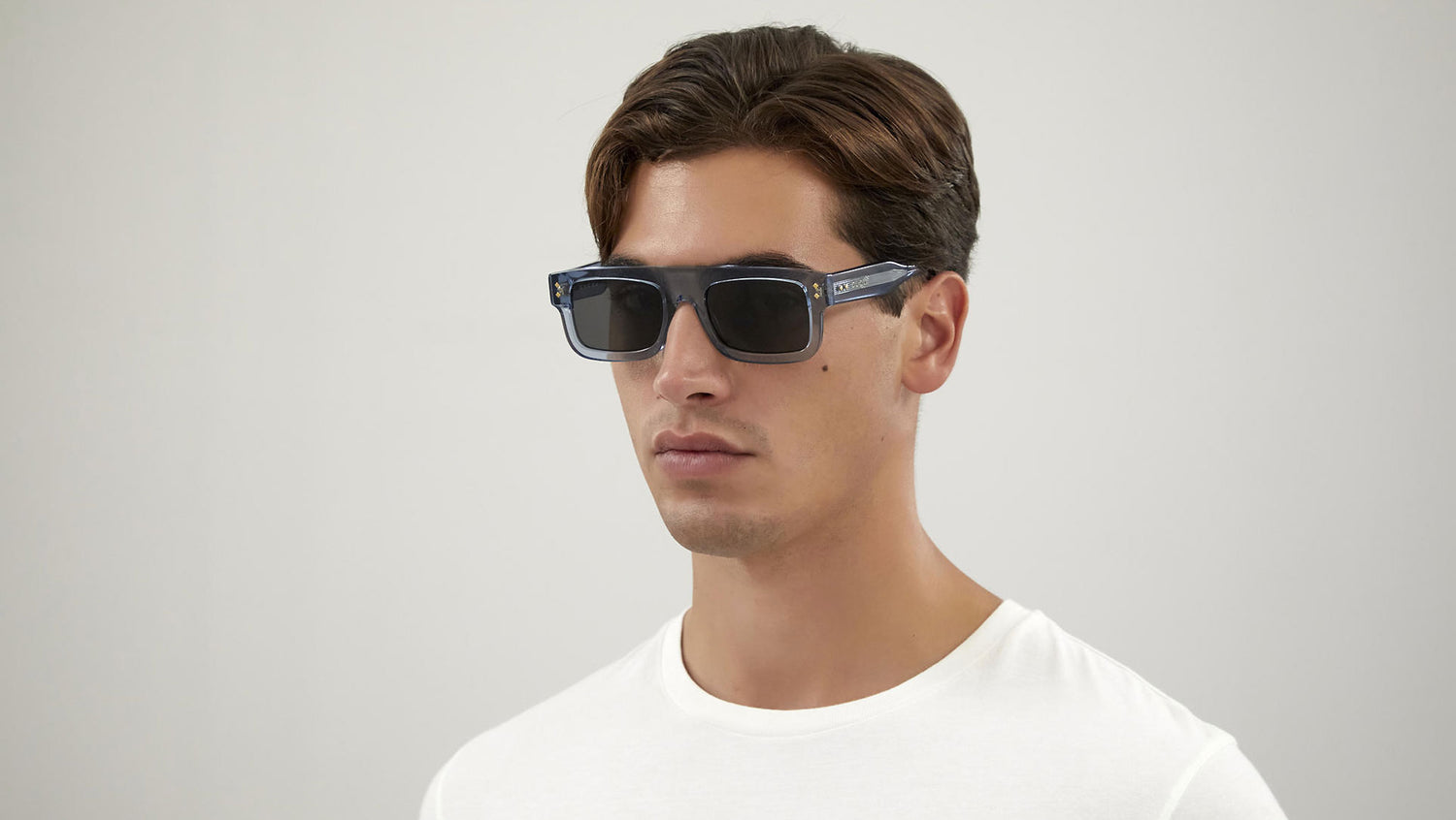 GG1085S 004 shiny light-blue